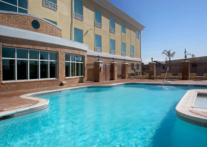Holiday Inn Express Pearland By Ihg