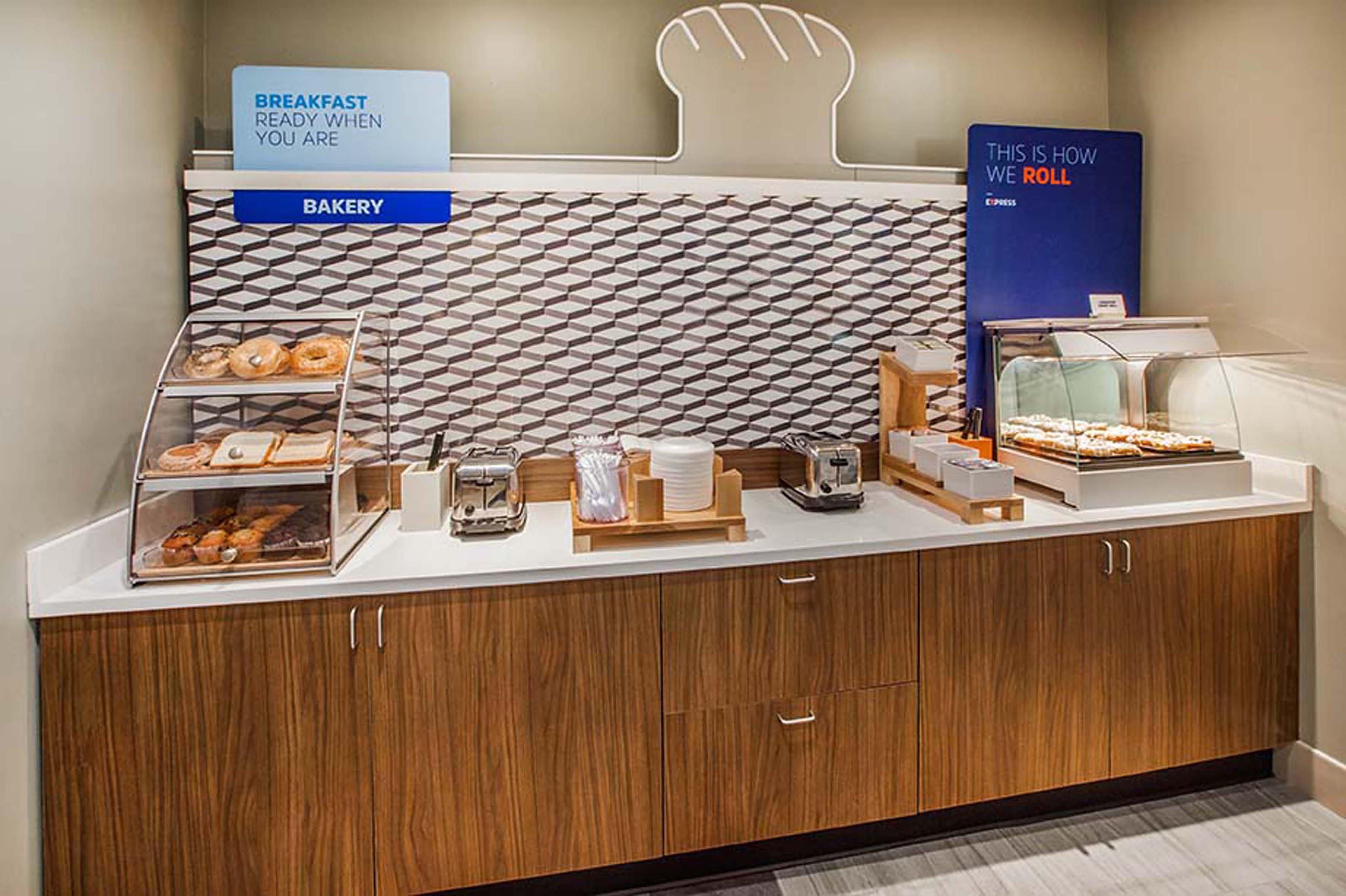 Hotel Holiday Express By Ihg Pearland