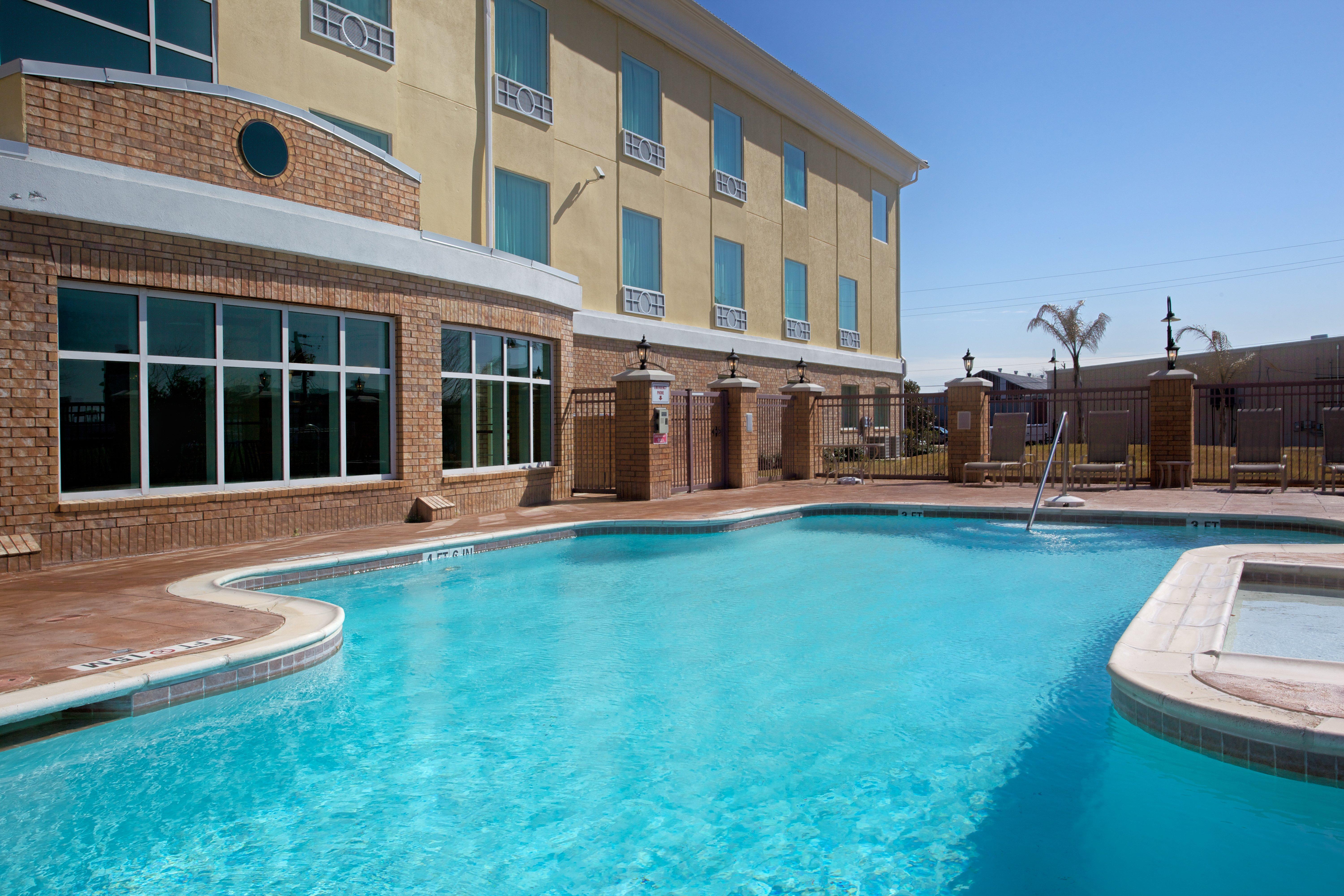 Express By Ihg Hotel