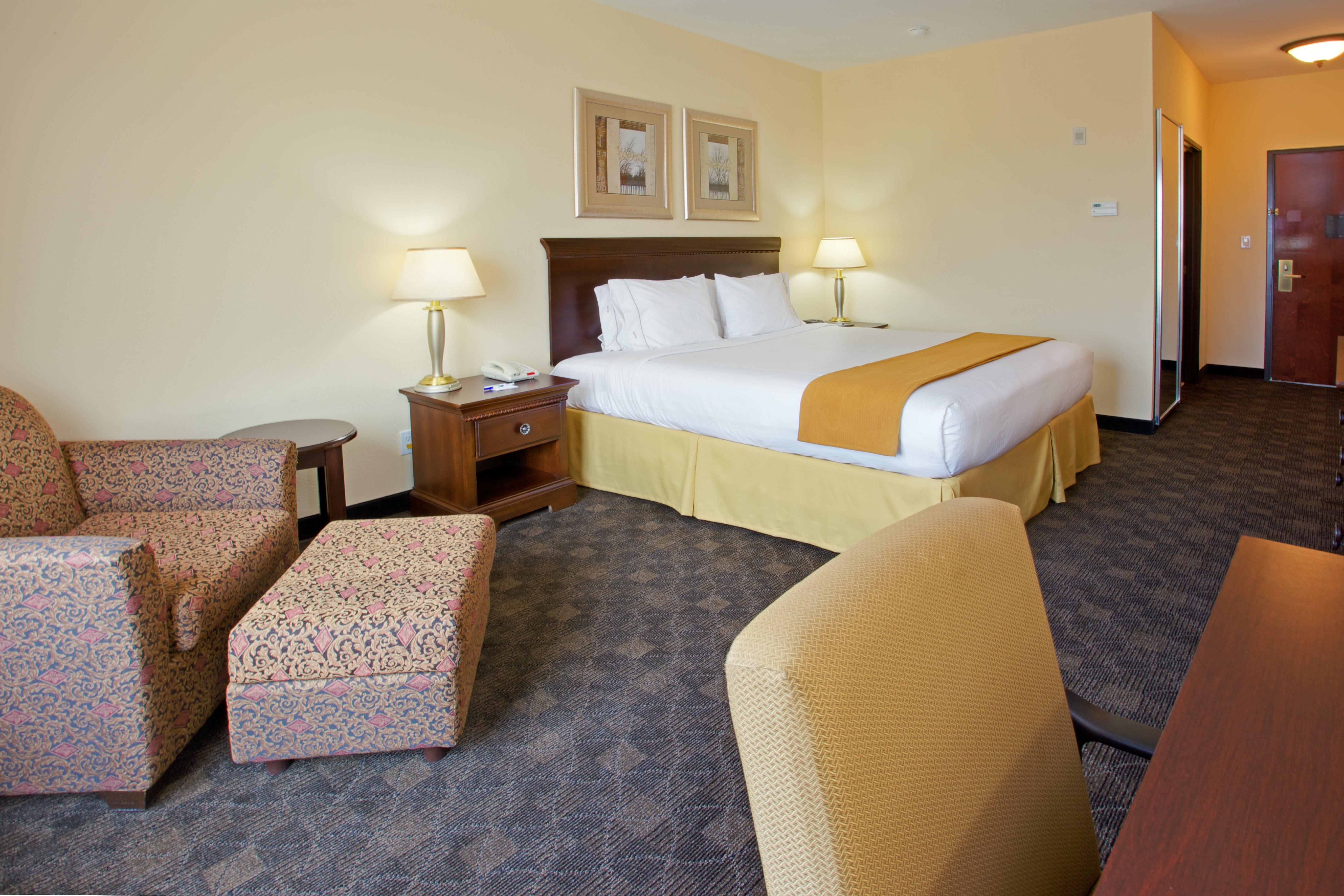 Express By Ihg Hotel Pearland
